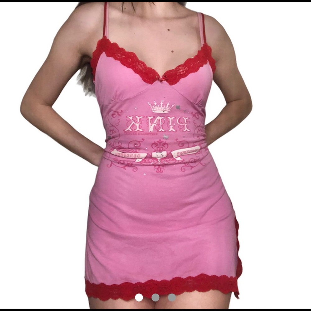Vintage PINK nightgown 

•size: small 
•super cute and bedazzled with red lace